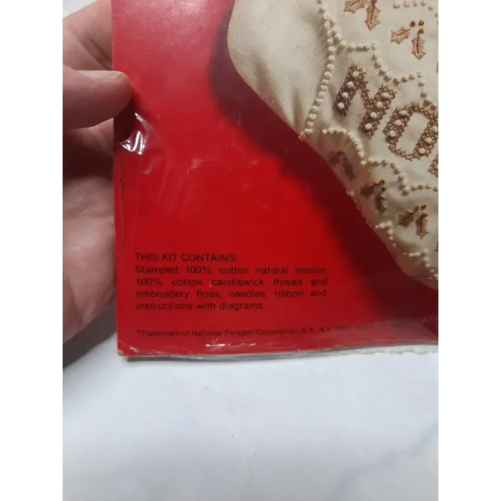Vtg Paragon Creative Moments Candlewick Stocking Kit Christmas Greetings 8638